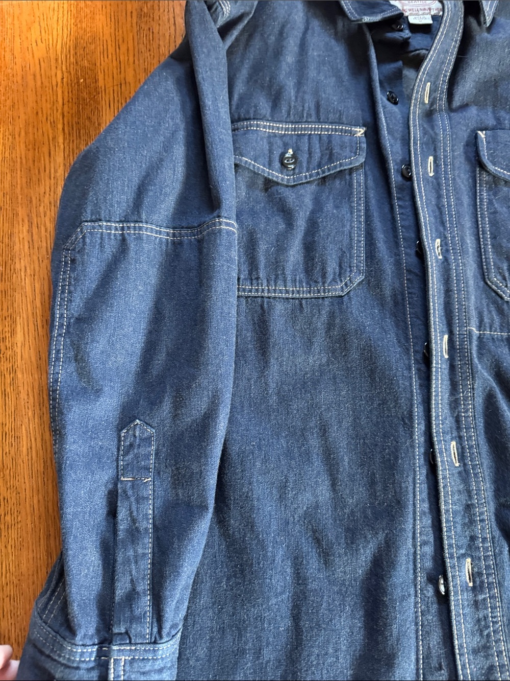 Filson Men's Indigo Denim Work shirt - Medium - Picture 7 of 7
